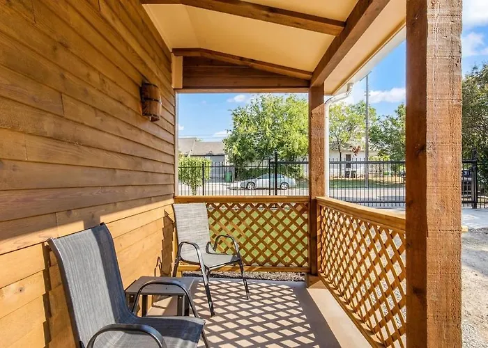 Holiday home Stockyards 5 Mins, New, Sleeps 8 Cedar House, Tcu
