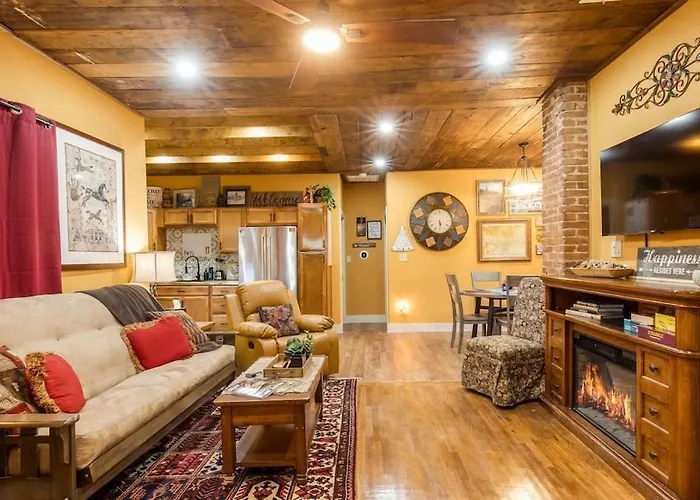 Holiday home Stockyards 5 Mins, New, Sleeps 8 Cedar House, Tcu Fort Worth