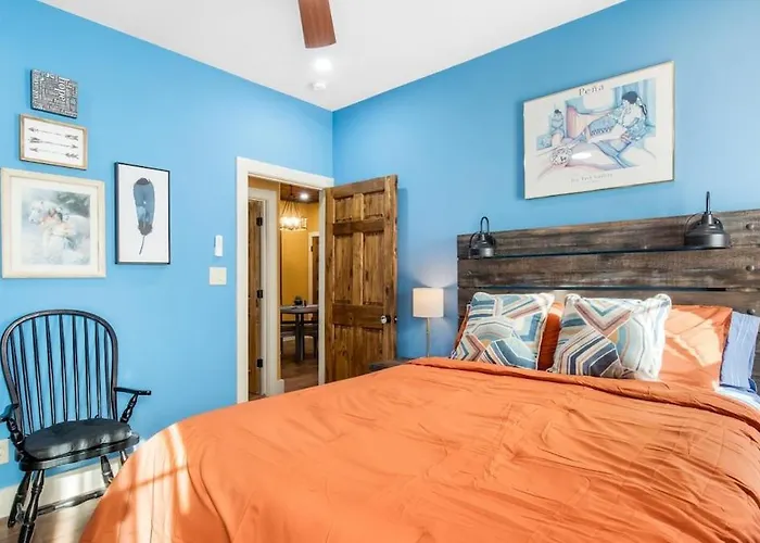 Stockyards 5 Mins, New, Sleeps 8 Cedar House, Tcu * Fort Worth